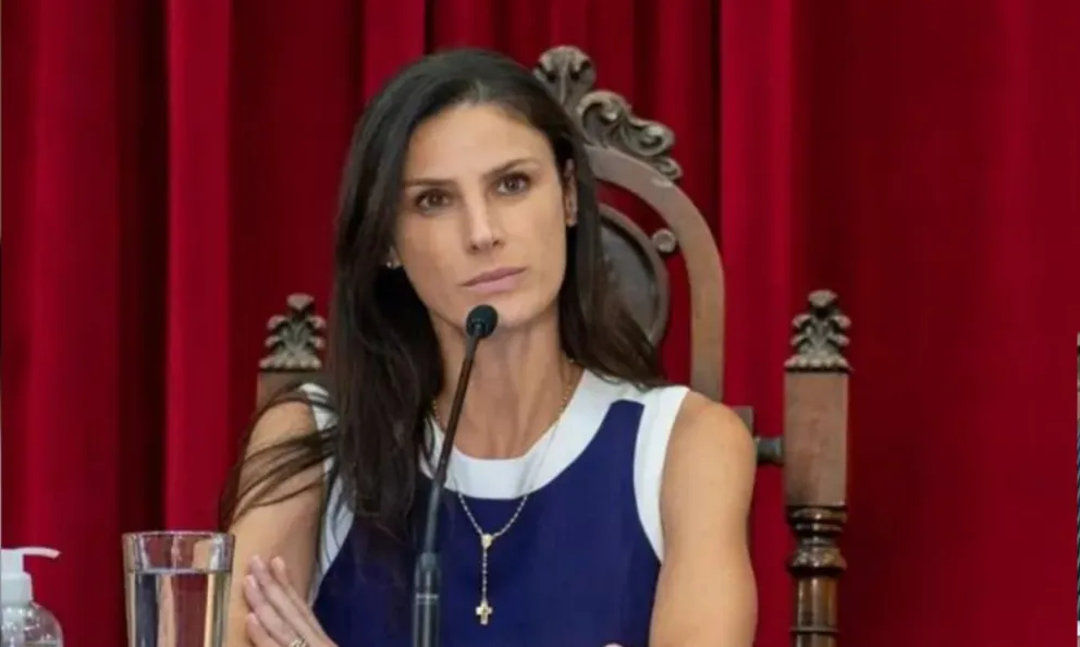 Voces Críticas TV: Pamela Calletti cruzó a Violeta Gil defendiendo el cobro de la atención médica a extranjeros