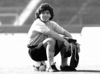 A un año de la muerte de Diego Maradona: Un país que aún añora su magia