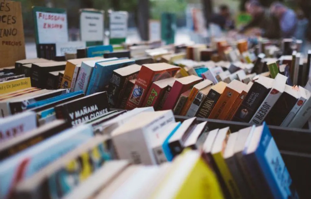 Organizaron una feria de libros a favor de un comedor comunitario