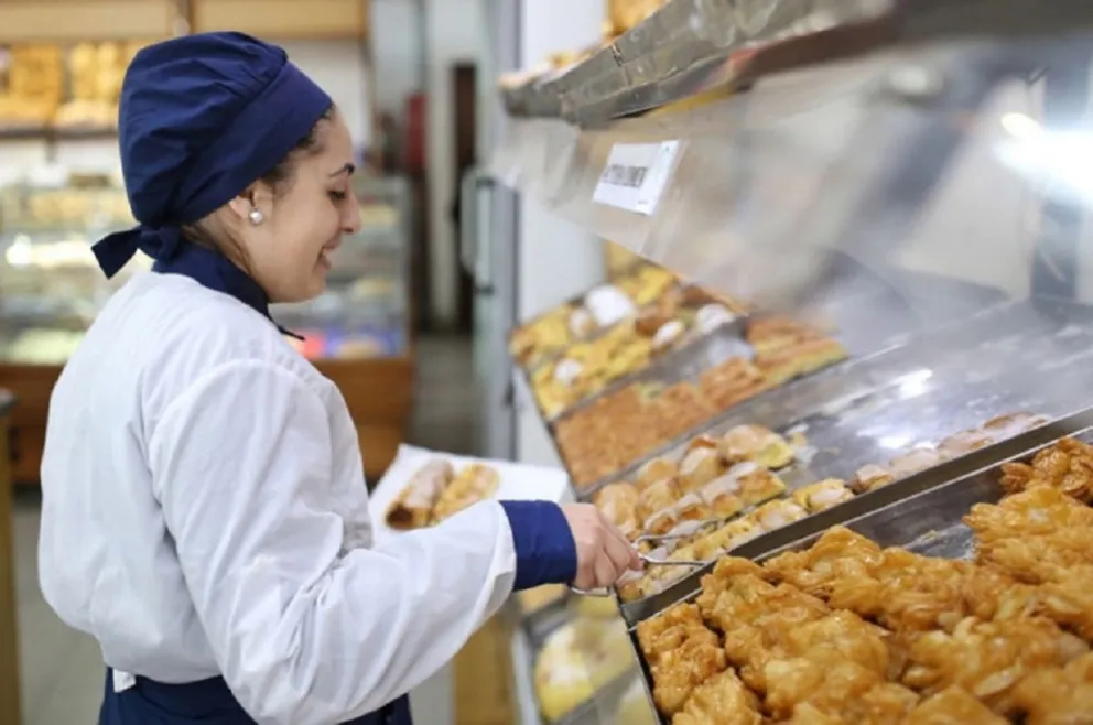 Empleados de comercio negocian un jugoso bono de fin de año: ¿Cuánto dinero piden?