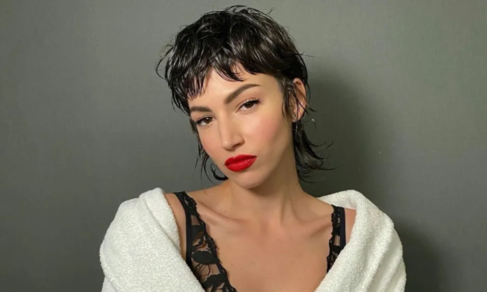 Úrsula Corberó sigue creciendo de actriz de TV de EEUU como estrella del show de Jimmy Fallon