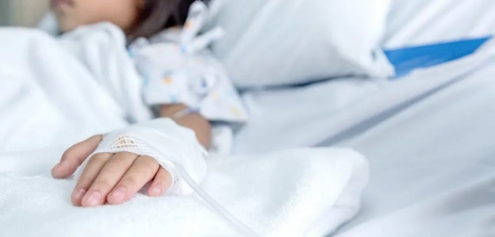 En manos de Dios: se conocieron detalles del estado de salud de la nena que cayó de un balcón
