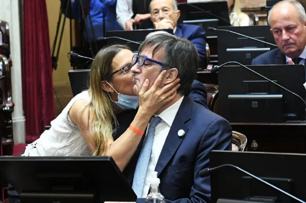 Tras la emotiva renuncia de Esteban Bullrich, el arco político le expresó unas palabras
