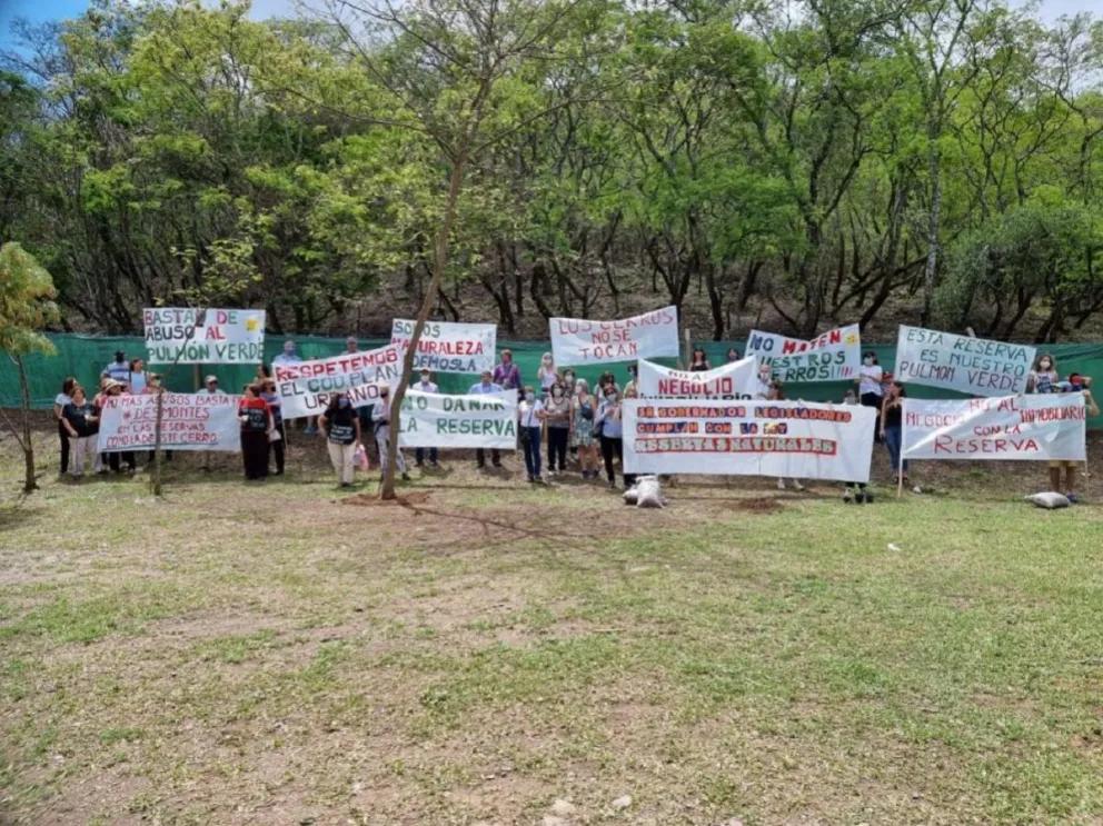 Crecen los desmontes en Tres Cerritos y los vecinos tomaron una decisión