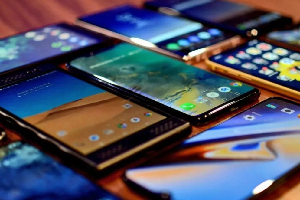 Para las Fiestas, el Banco Nación lanza tentadoras ofertas en celulares y notebooks en cuotas sin interés: cómo acceder