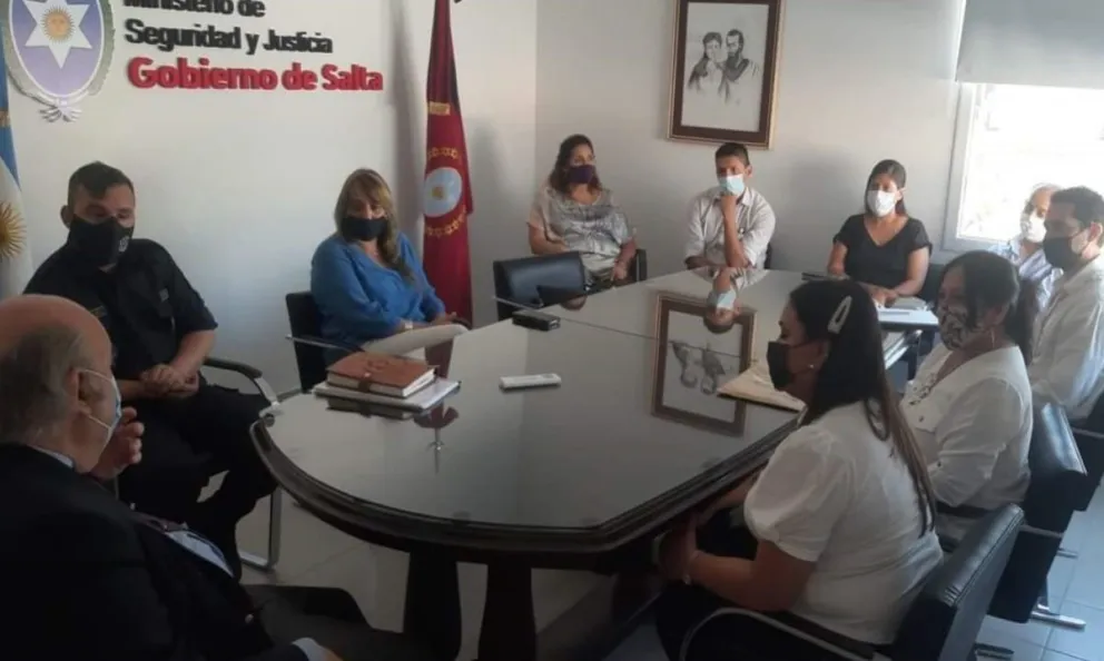 Orán: el Ministro de Seguridad y Justicia se reunió con Carolina Ceaglio y una comisión de vecinos