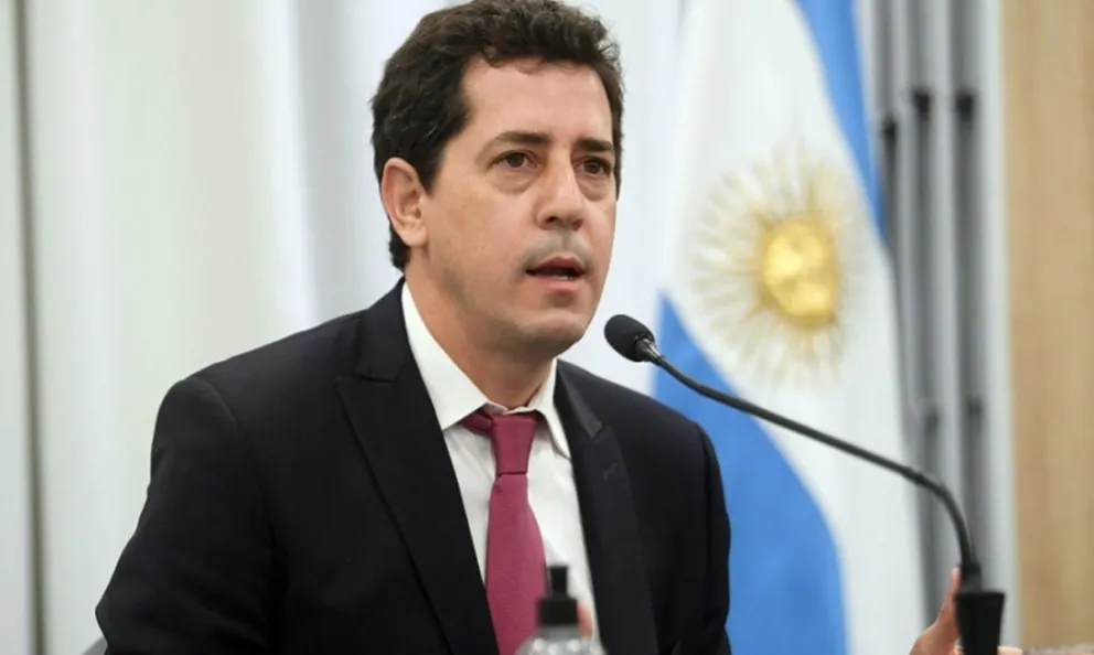 Wado de Pedro brinda una conferencia sobre tartamudez en Salta
