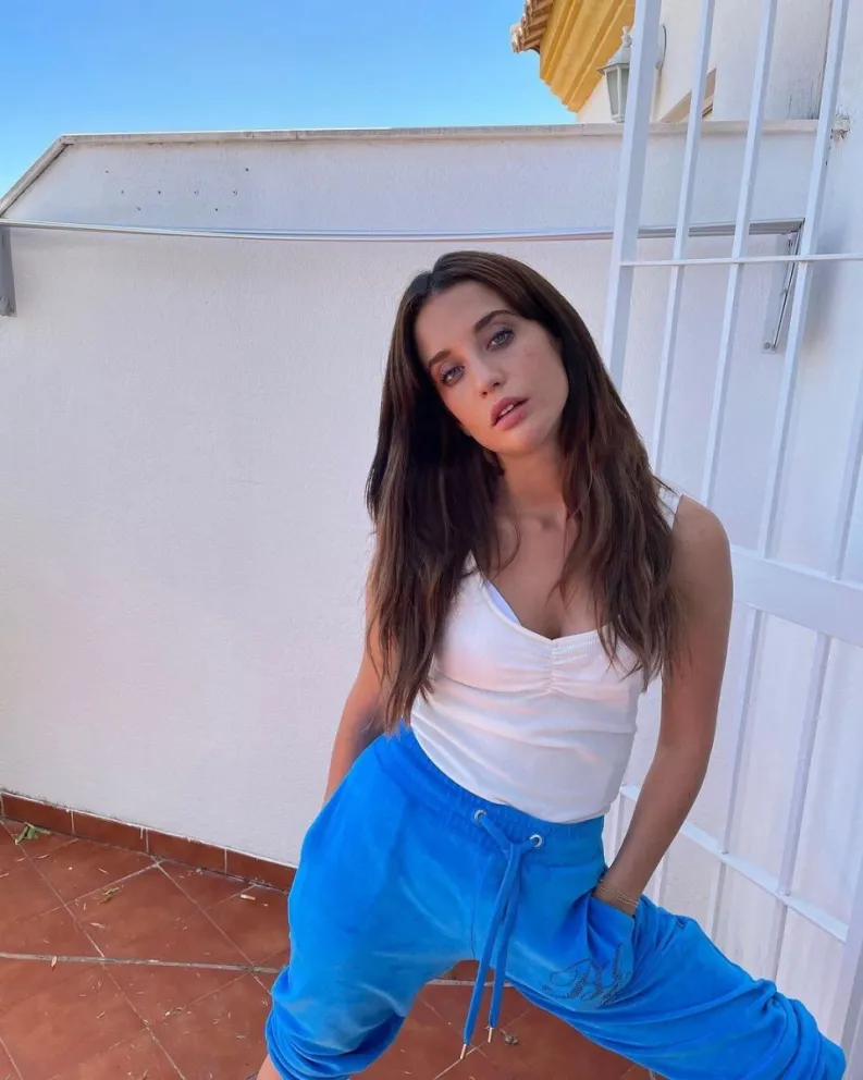 María Pedraza deleitó tras presumir de su belleza con sugerente posado
