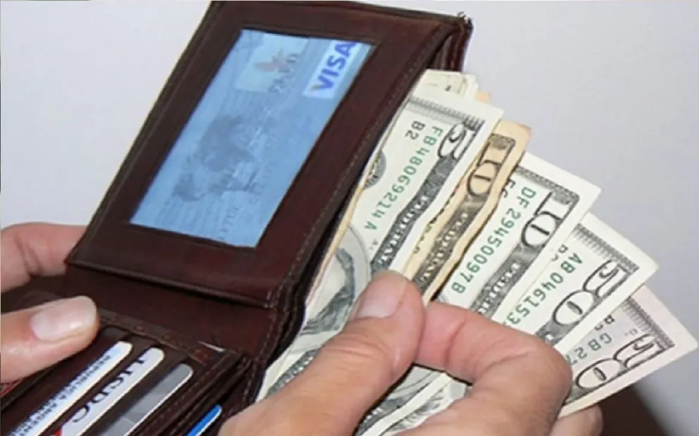 Nueva alza del dólar a cuanto cotiza en el cierre de la jornada