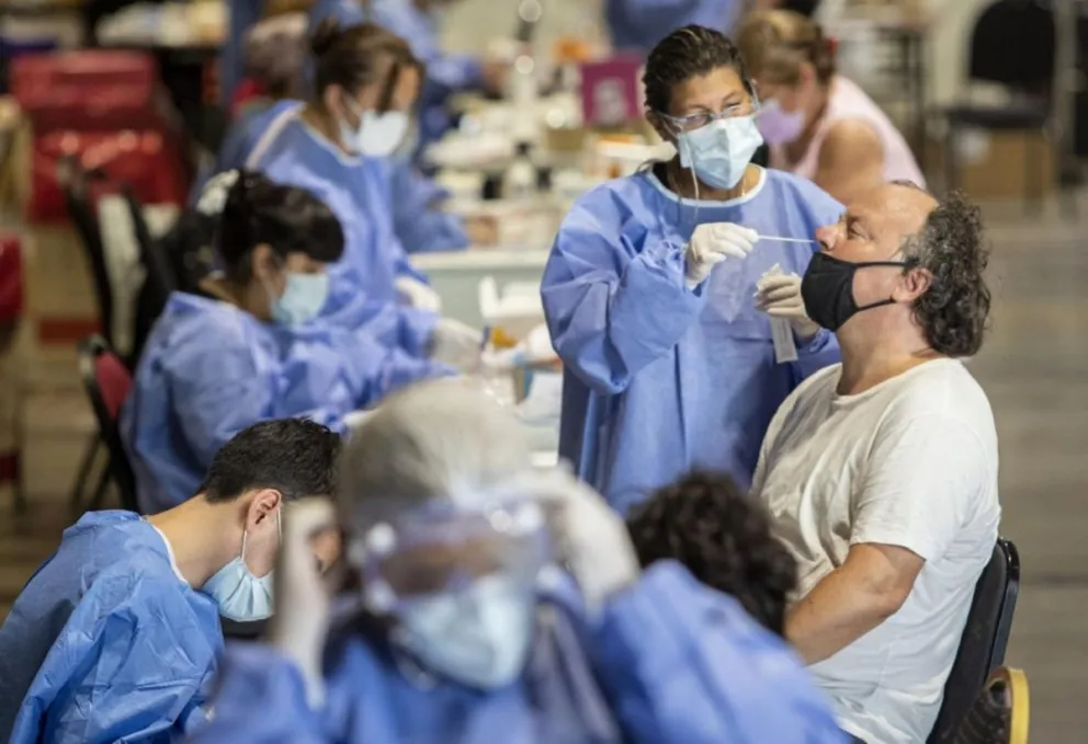 Los casos de coronavirus en Argentina siguen en alza, y en esta jornada se confirmaron más de 33 mil