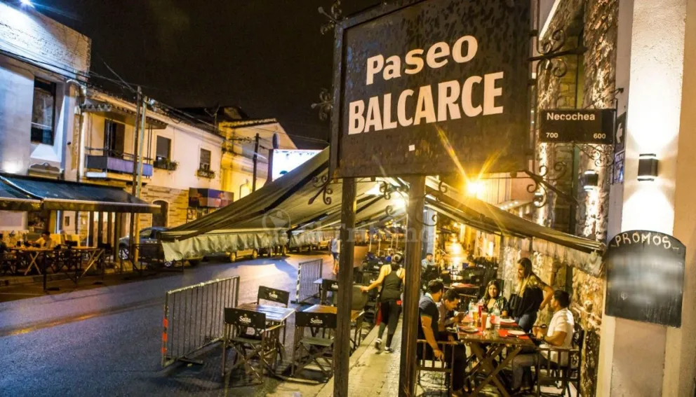 Los rubros vinculados al turismo y las discotecas esperan que no se decreten nueva restricciones