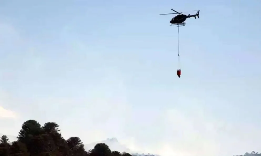 Cayó un helicóptero que apagaba los incendios en la Patagonia