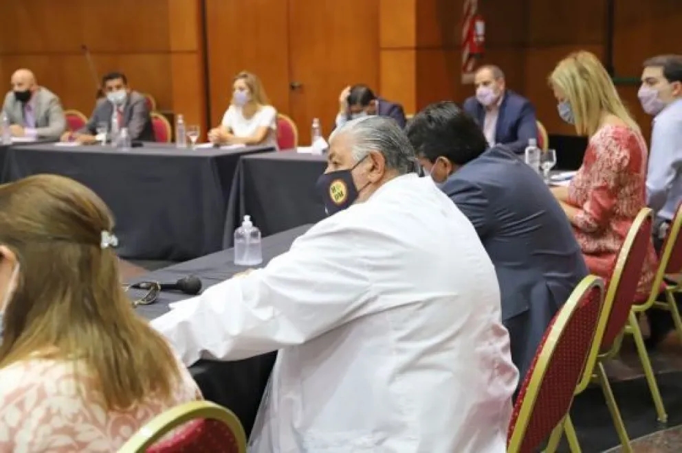   Desde hoy rige el pase sanitario en Salta y alcanzará a personas desde los 13 años