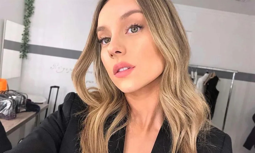 Ester Expósito se fotografió en blanco y negro y se llevó todas las miradas en Instagram 