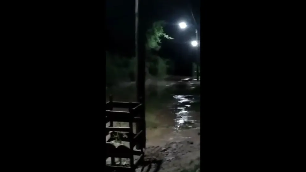 |VIDEO| "Esto es un desastre total": vecinos del interior preocupados por las fuertes inundaciones