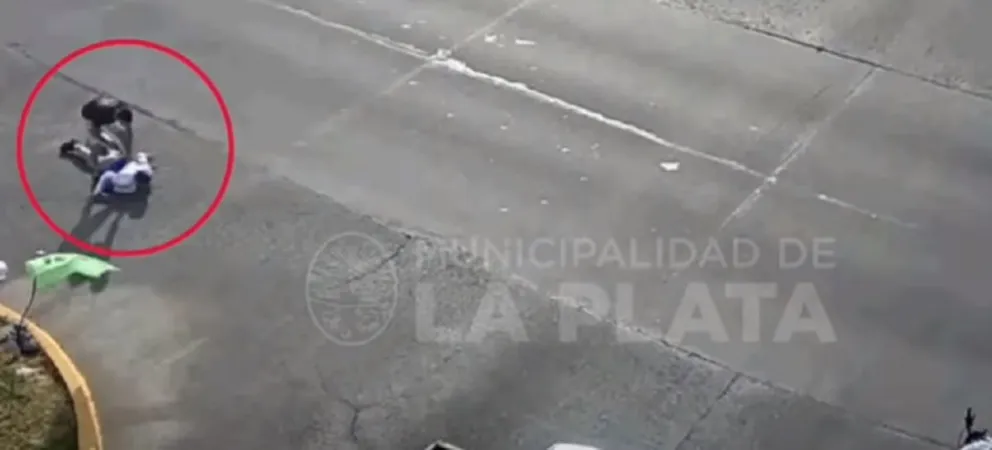 Corajudo: descubrió al ladrón que le robó la moto, lo persiguió y lo atacó a tiros