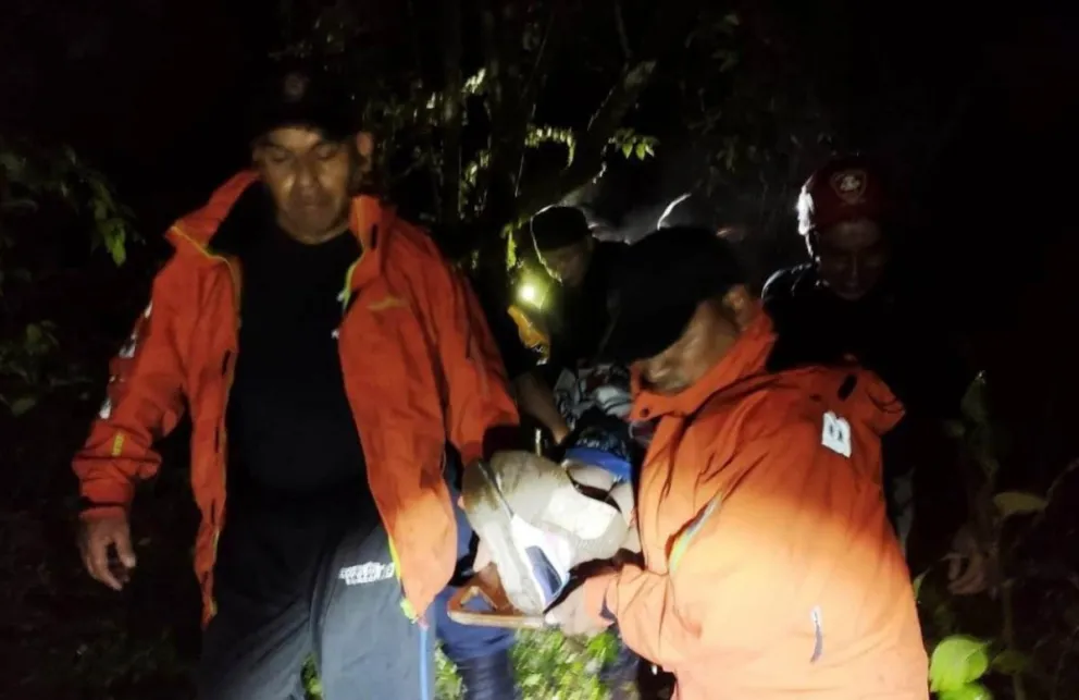 Estaba haciendo una caminata en el cerro Elefante hasta que no pudo más