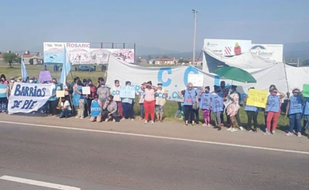 ¡No hay agua! Una gran cantidad de manifestantes salteños cortaron las rutas