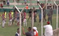 Violencia en el futbol salteño: los hinchas de Villa San Antonio lastimaron al DT