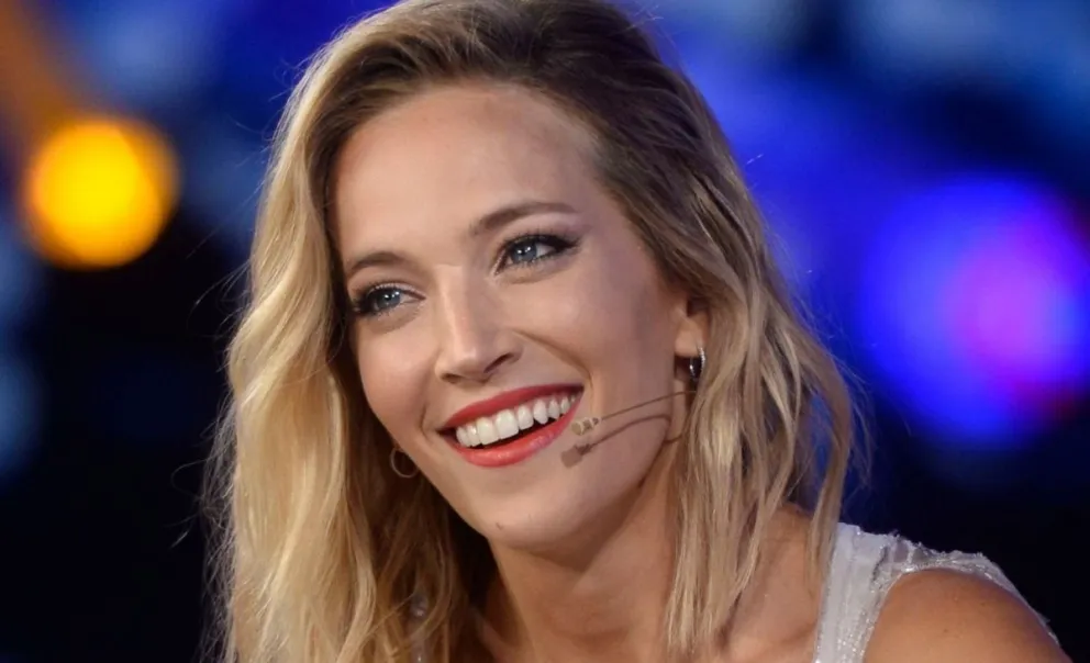 Luisana Lopilato sorprendió con este radical color de cabello