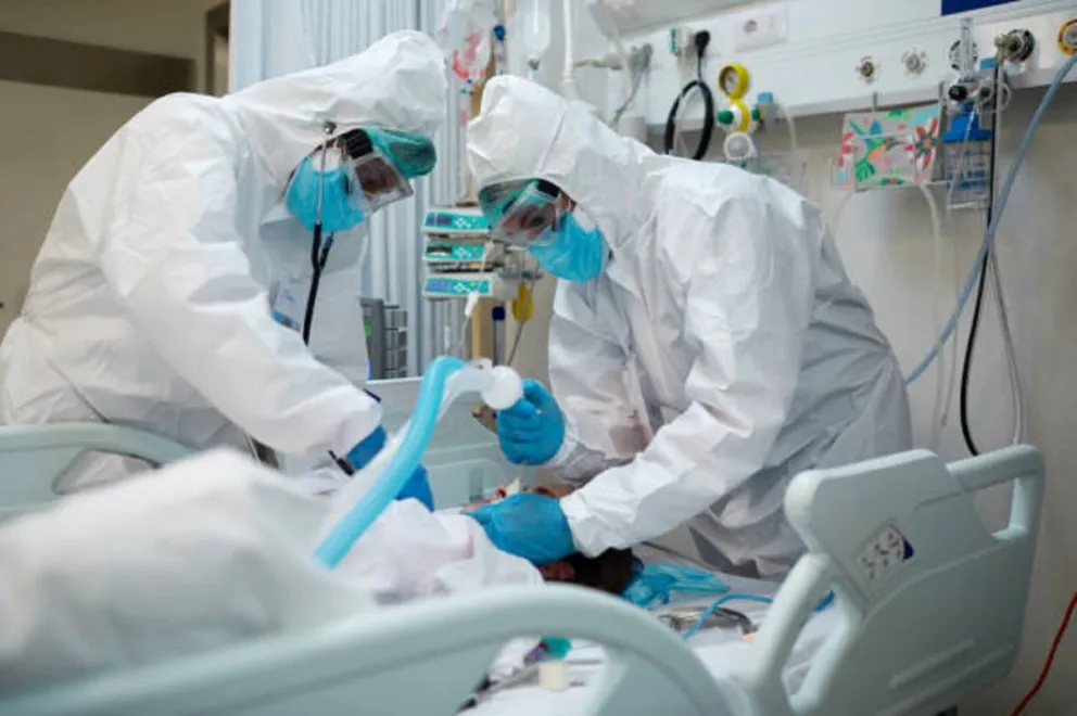 Preocupación: en las últimas 24 horas se registraron casi 300 muertes por coronavirus en Argentina