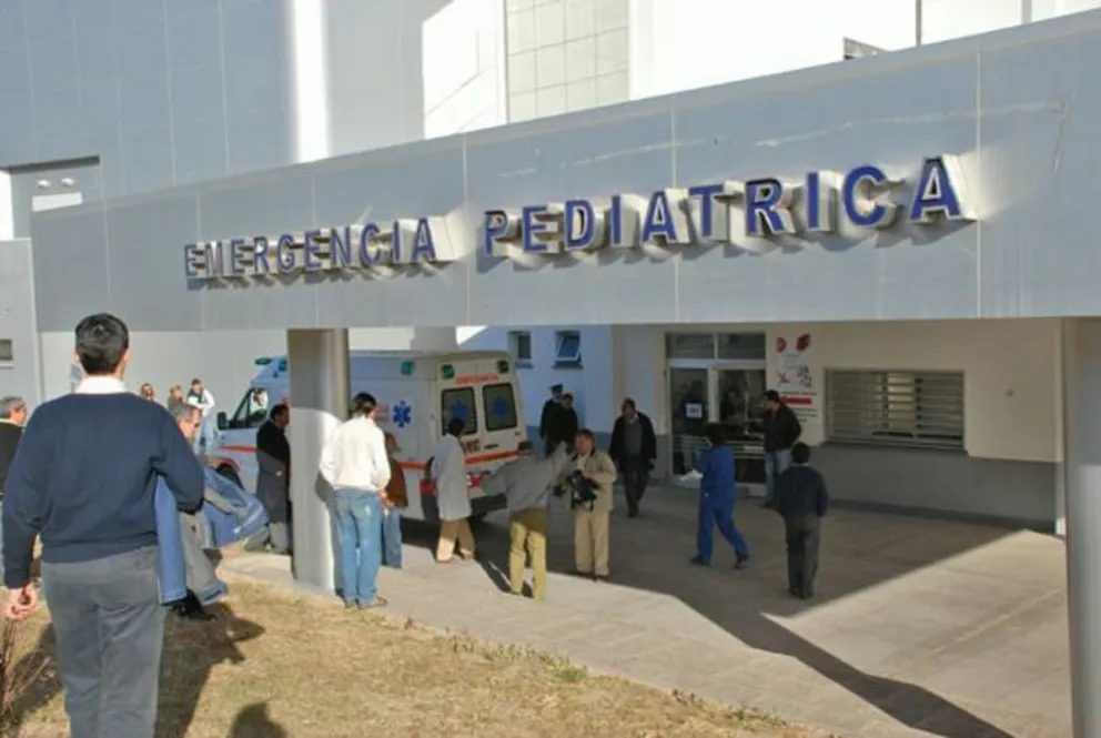 Salteñita llegó al hospital con graves lesiones, pero su madre aseguró que “tuvo un accidente”