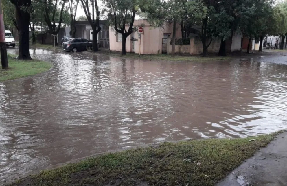 Las fuertes tormentas generaron cortes de rutas y múltiples complicaciones en la Puna y Valles Calchaquíes