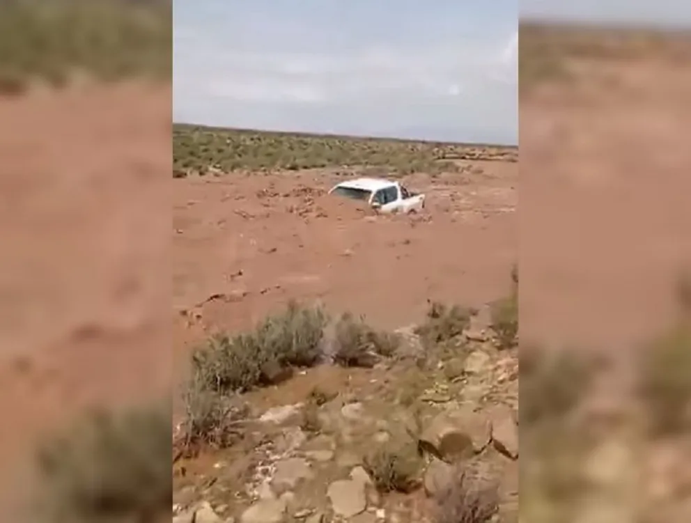 | VIDEO | Tragedia: una mujer murió tras ser arrastrada por la crecida de un río
