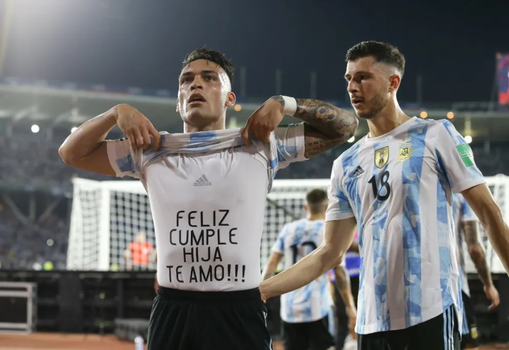 A paso firme: la Selección Argentina superó una nueva prueba, y le ganó a Colombia en Córdoba