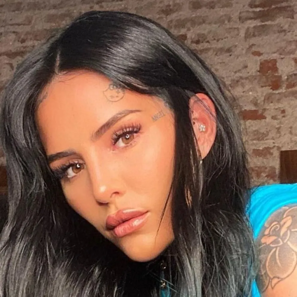 Cande Tinelli sorprendió a sus fans al presumir de su nuevo piercing en una parte muy sensible de su cuerpo