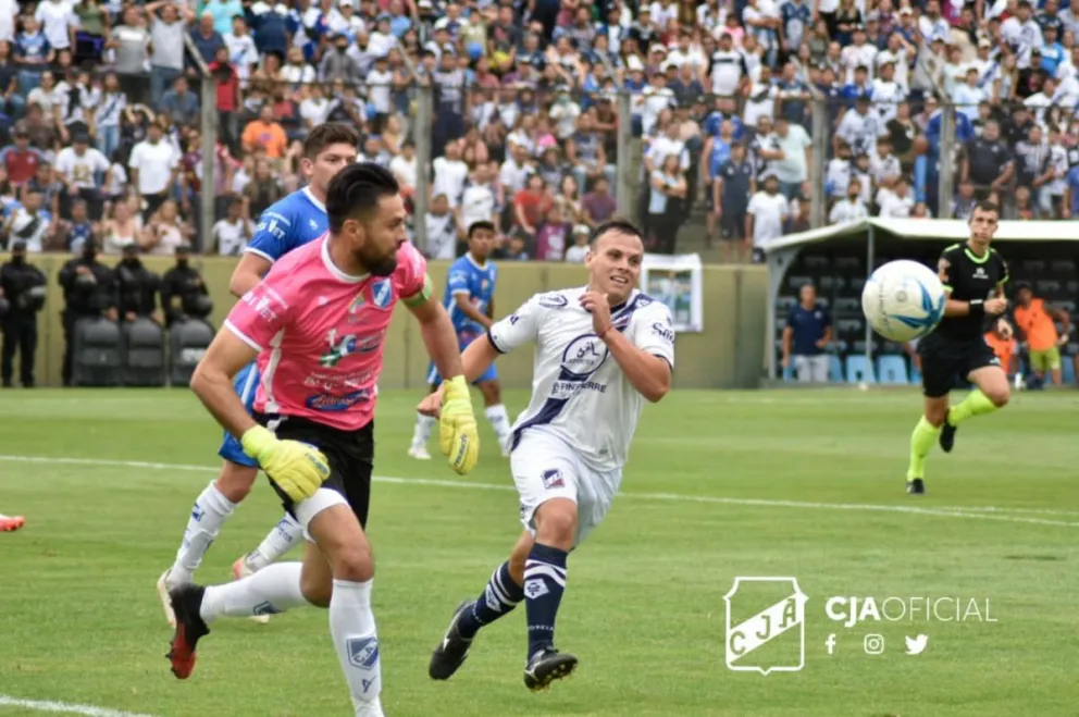 Locura en Salta: Juventud Antoniana se metió en la final del Torneo Regional
