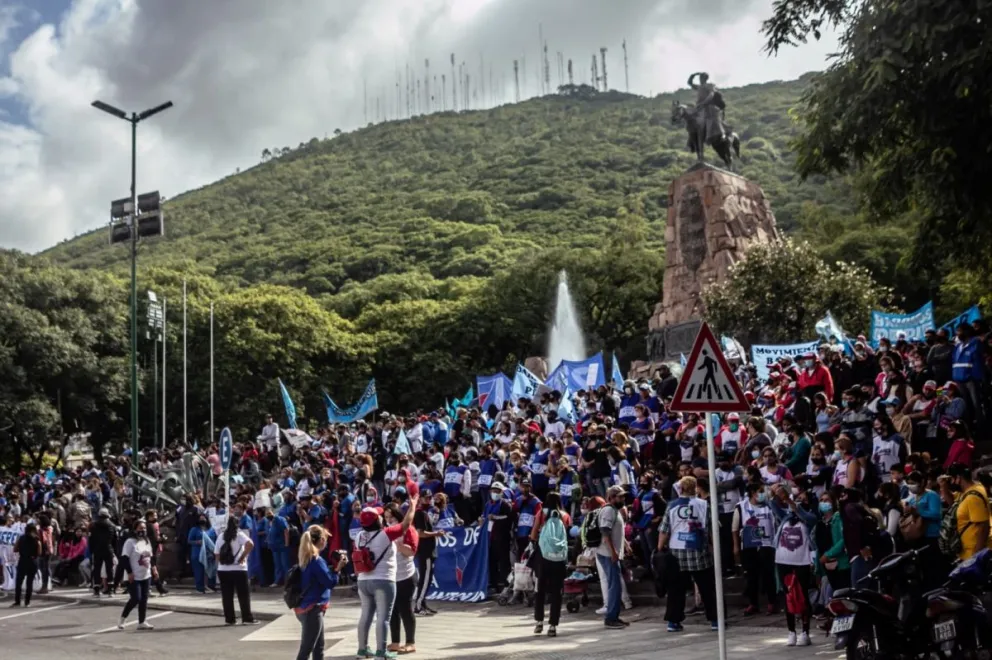 En desacuerdo con el FMI: Libres del Sur y una gesta para lograr una Consulta Popular a nivel nacional