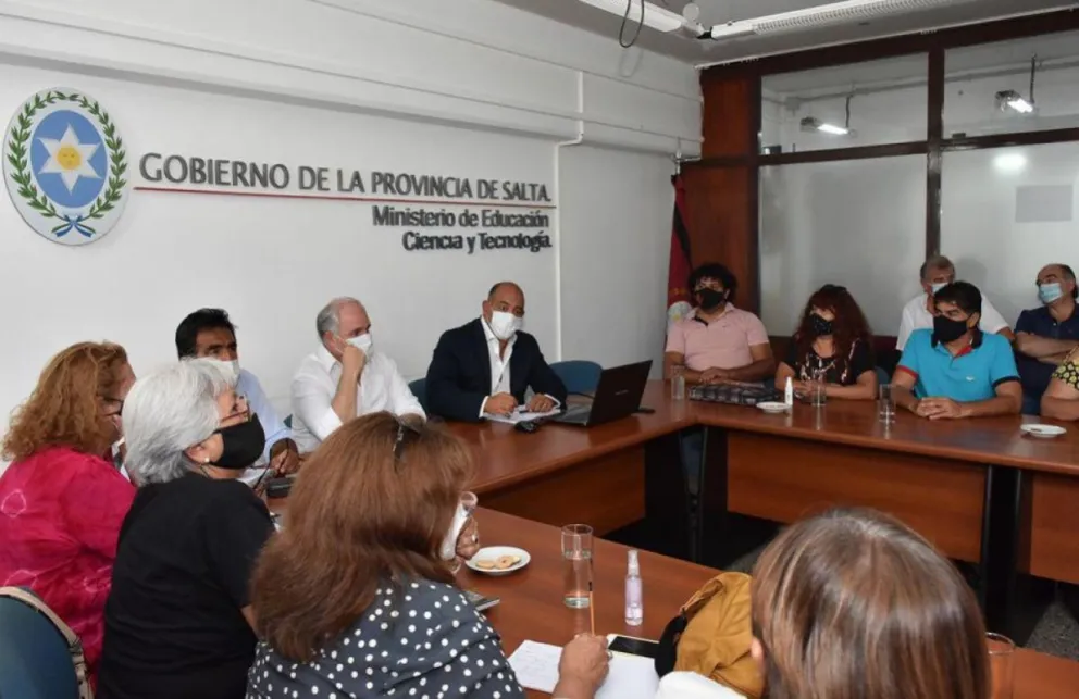 Paritarias docentes: uno a uno los acuerdos alcanzados hasta ahora entre los gremios y la provincia