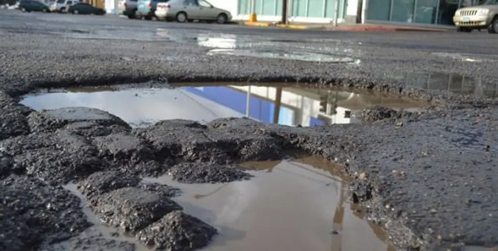 Denuncian que el Paseo Salta (Libertad) se parece a la luna 