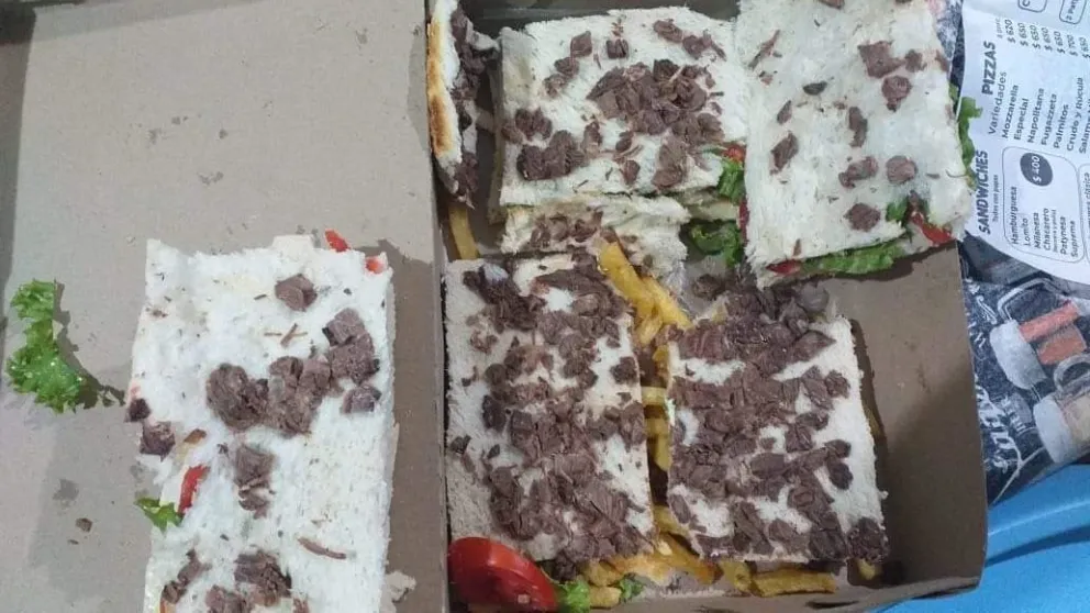 |FOTOS| ¡Qué clavel! Salteño pidió un lomito y le mandaron cualquier cosa: "Encima reclamas y te bloquean"