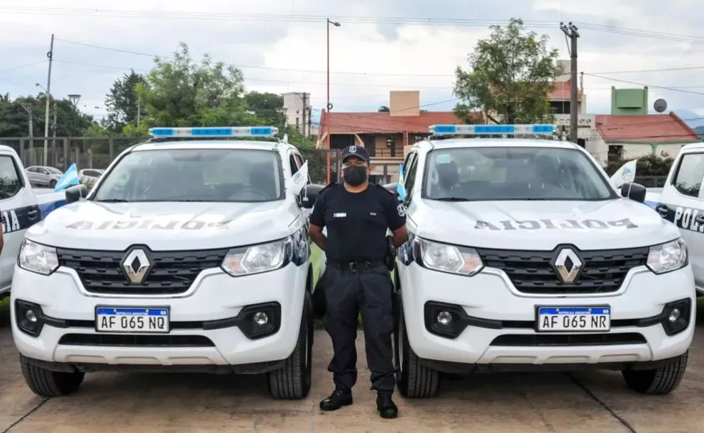 Policía