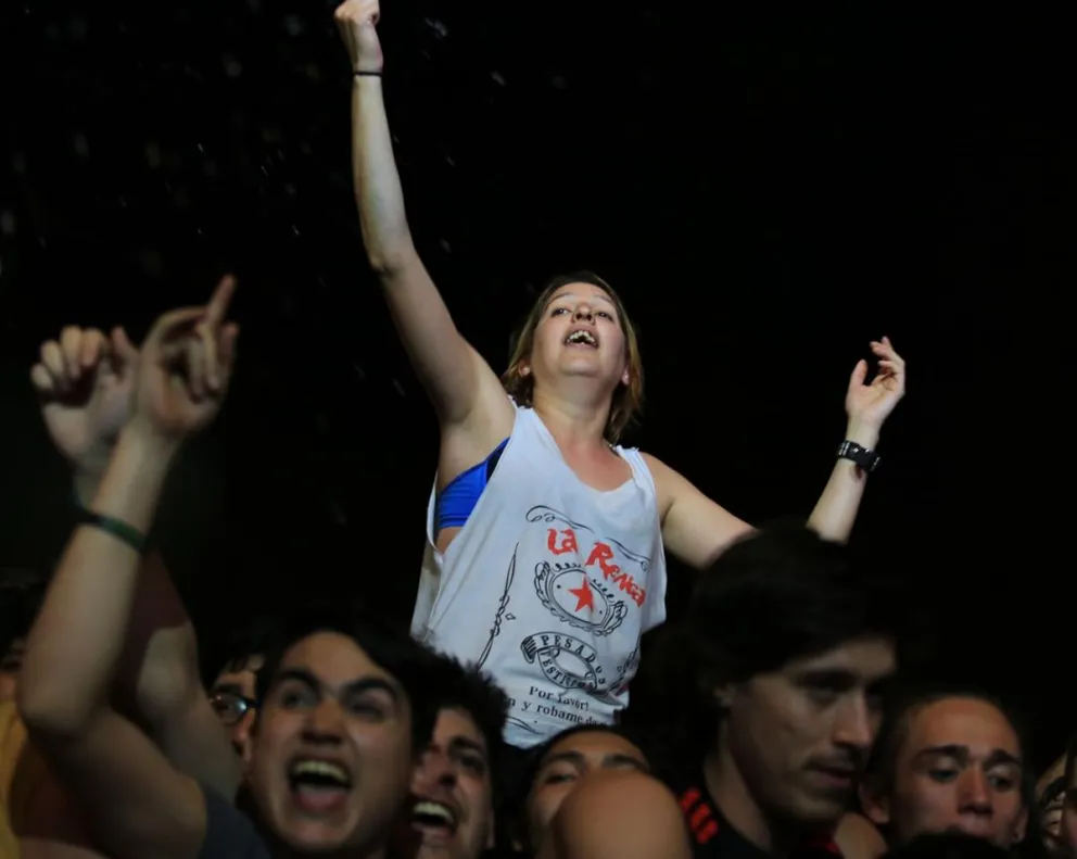 A pocas horas del concierto La Renga, ya se pueden ver largas filas de fanáticos