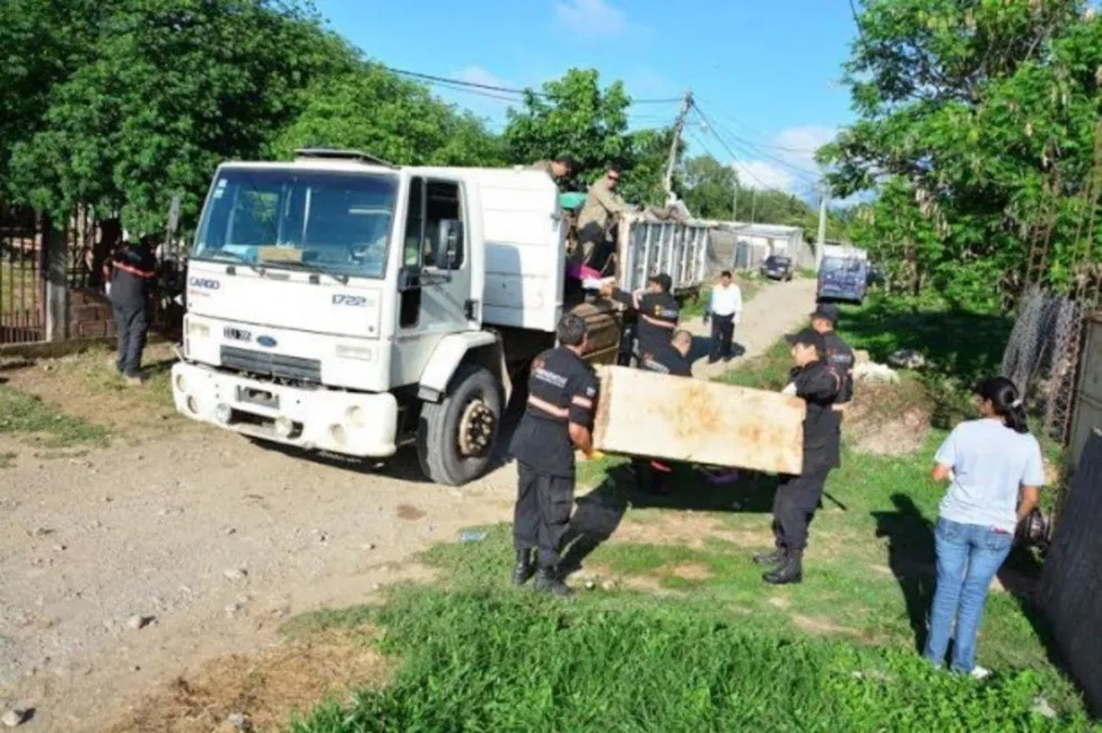 ¡Excelente noticia! Colocarán 10 contenedores en villa María Esther