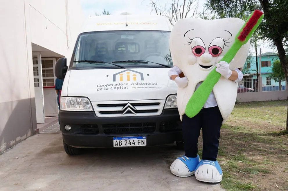 Salud bucal: el programa 'Dientes Limpios, Sonrisas Saludables” es un éxito. Sumate