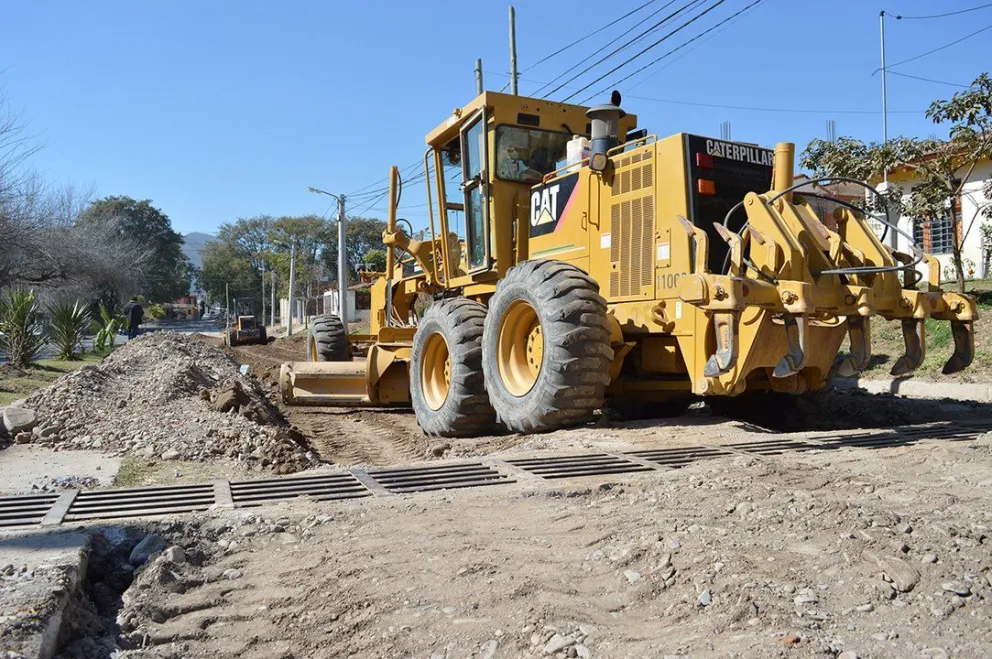 Las obras de la Municipalidad alcanzan a 15 calles en distintos barrios