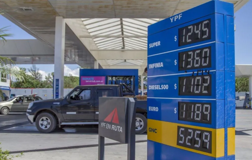 YPF volvió a aumentar la nafta, en Salta la super cuesta $33,37