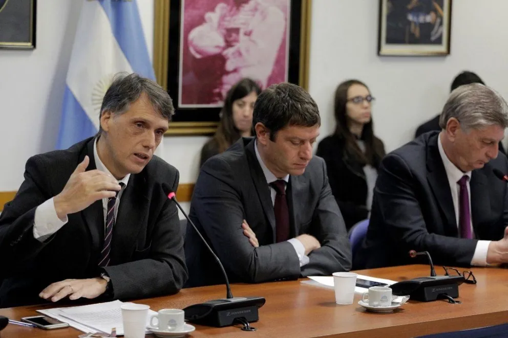 Los diputados Kosiner, David y Zottos, le reclamaron a Marcos Peña por el trato a Salta