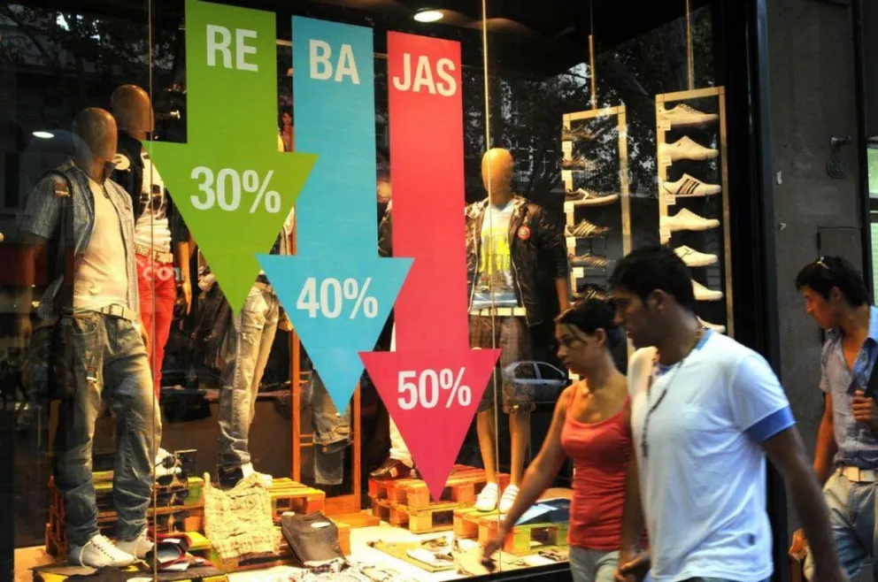 Las ventas minoristas en julio cayeron 5,8%