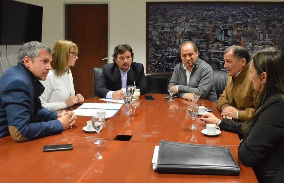 Snow Travel quebró y Sáenz se compromete a ayudar a estudiantes del Colegio Tomassini