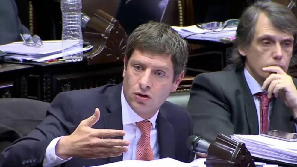 Diputado busca igualar el costo del combustible de Salta con Buenos Aires