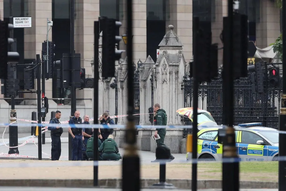 Parlamento de Londres: terrorista estrelló su auto. Hay heridos. Fotos y Videos