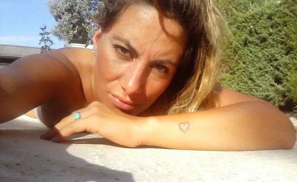 La policía hot denunciada por robo