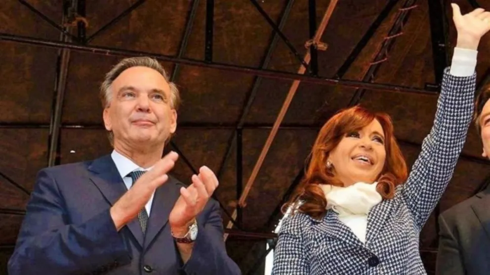Piden la expulsión de Pichetto del PJ por conspirar contra Cristina y "tapar la realidad del país"