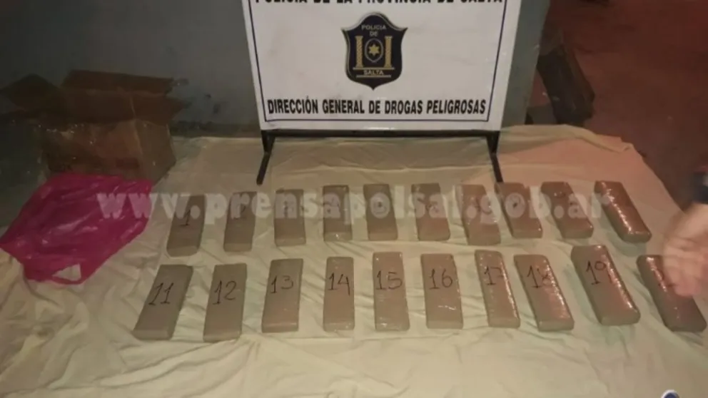 600.000 dosis de marihuana, la exorbitante cantidad de droga con la que atraparon a una pareja