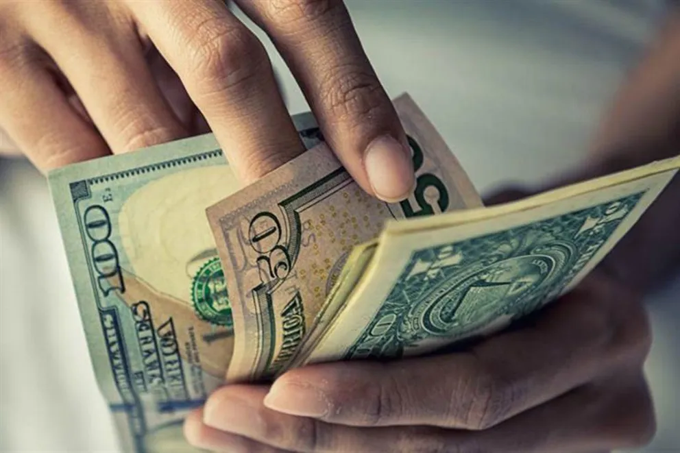 Nueva suba del dolar